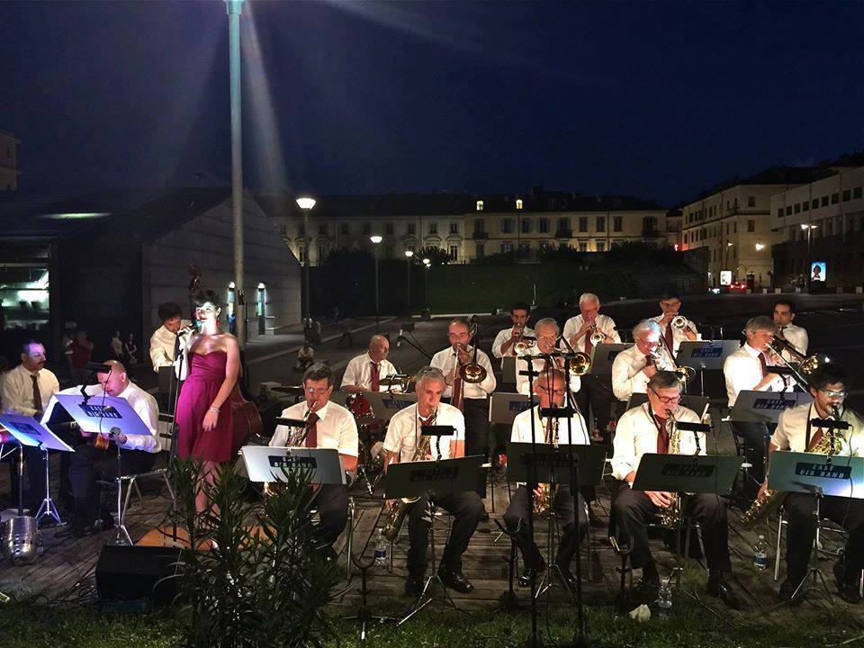 Venerdì 25 luglio Summer Concert a Trofarello con la Easy Big Band