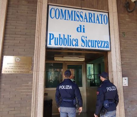 Arrestati due giovani per rapina