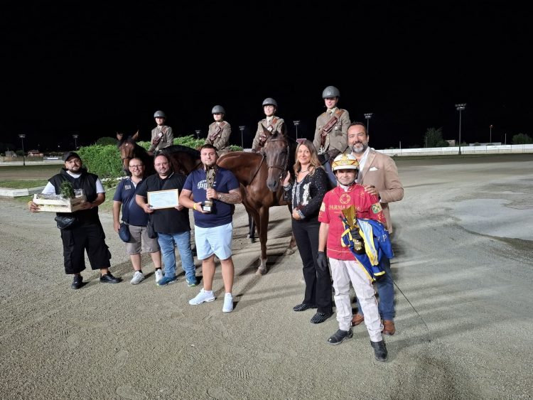 VINOVO- Driver e cavalli vinovesi protagonisti all’ippodromo di Albenga