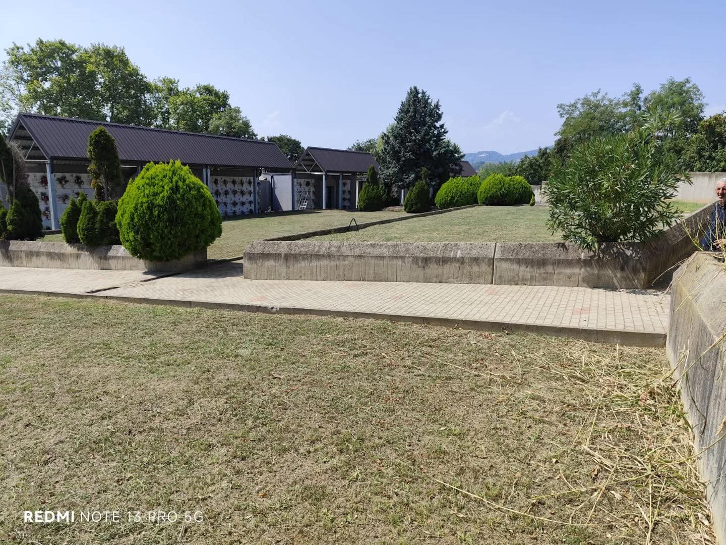 TROFARELLO – Manutenzione al cimitero di Valle Sauglio