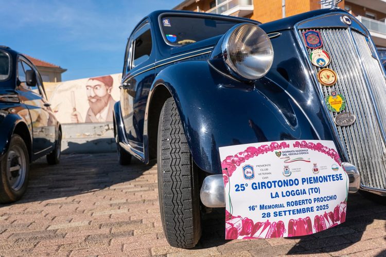 LA LOGGIA – Festa con le auto storiche in occasione del Girotondo Piemontese