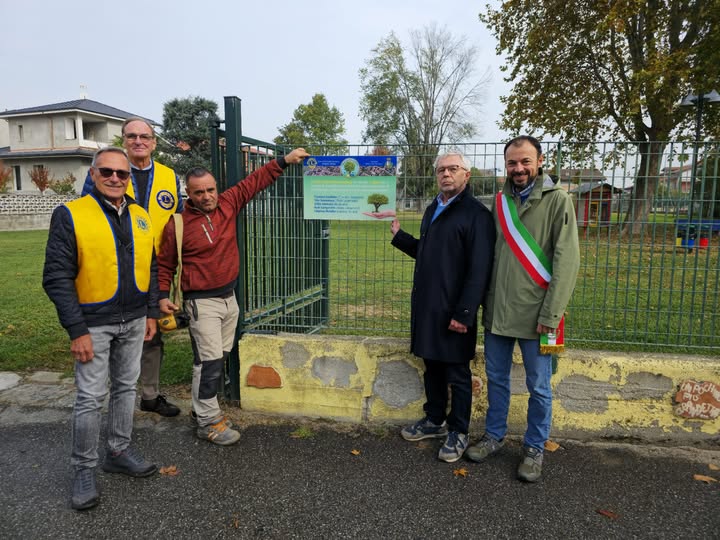 SANTENA – Comune e Lions Poirino insieme per il verde urbano SANTENA – Comune e Lions Poirino insieme per il verde urbano