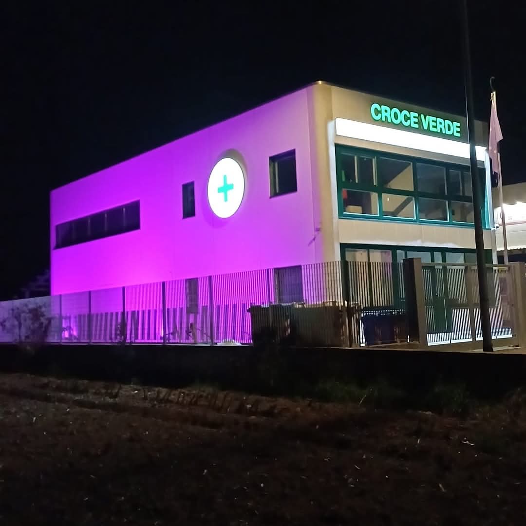 SANTENA – Luci rosa per la prevenzione