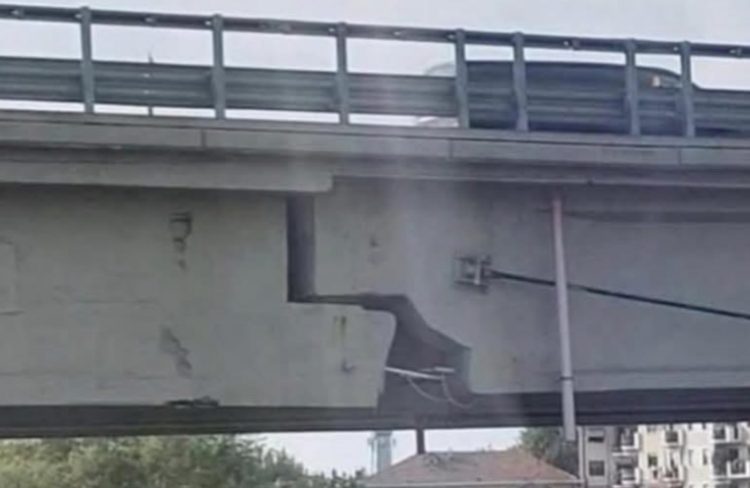 MONCALIERI – ‘C’è una frattura sul ponte della sopraelevata’, ma é un normale giunto. E ci ‘casca’ anche l’ex sottosegretario Giachino
