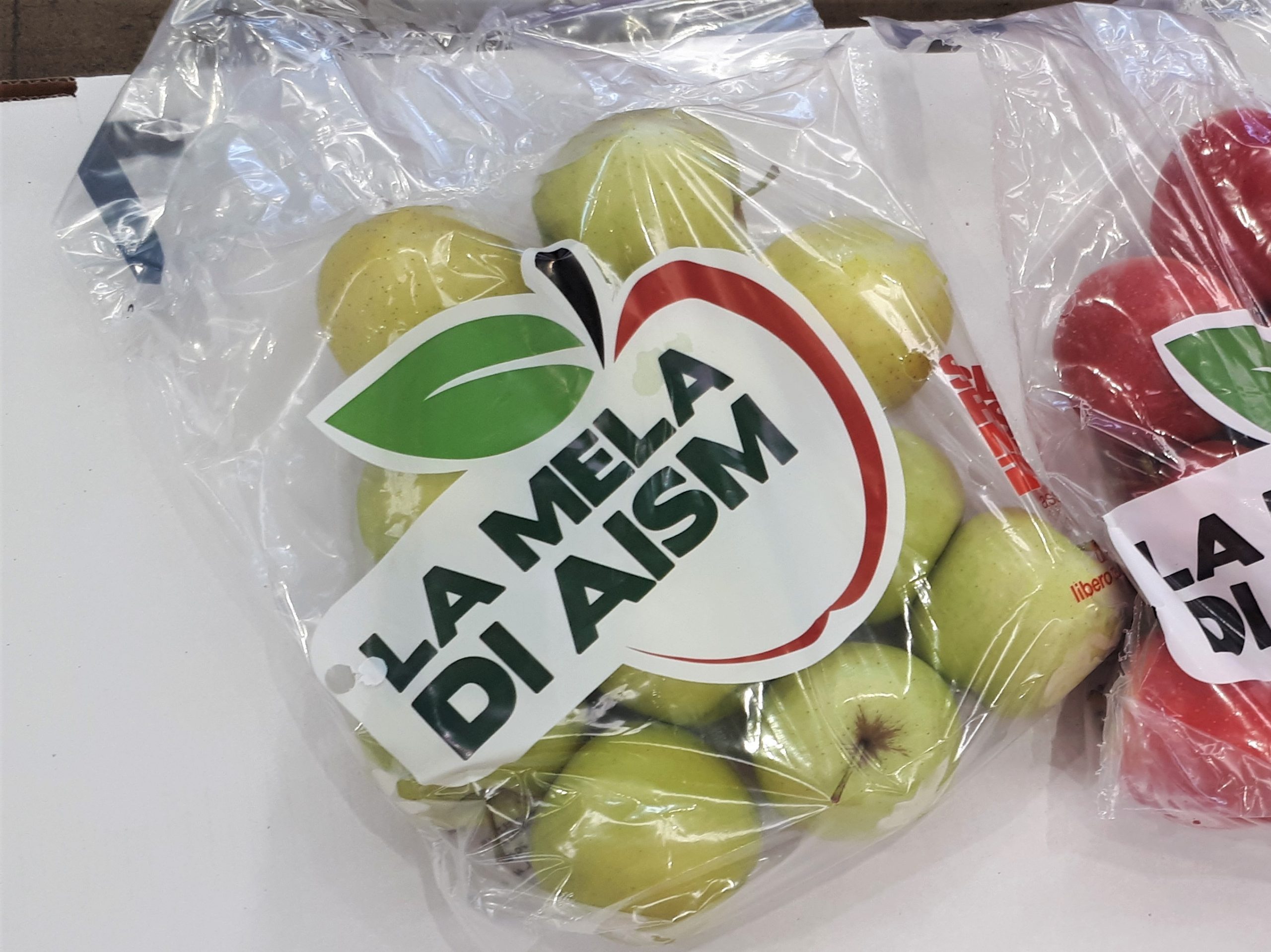MONCALIERI – Torna l’iniziativa di Aism con le mele per la ricerca