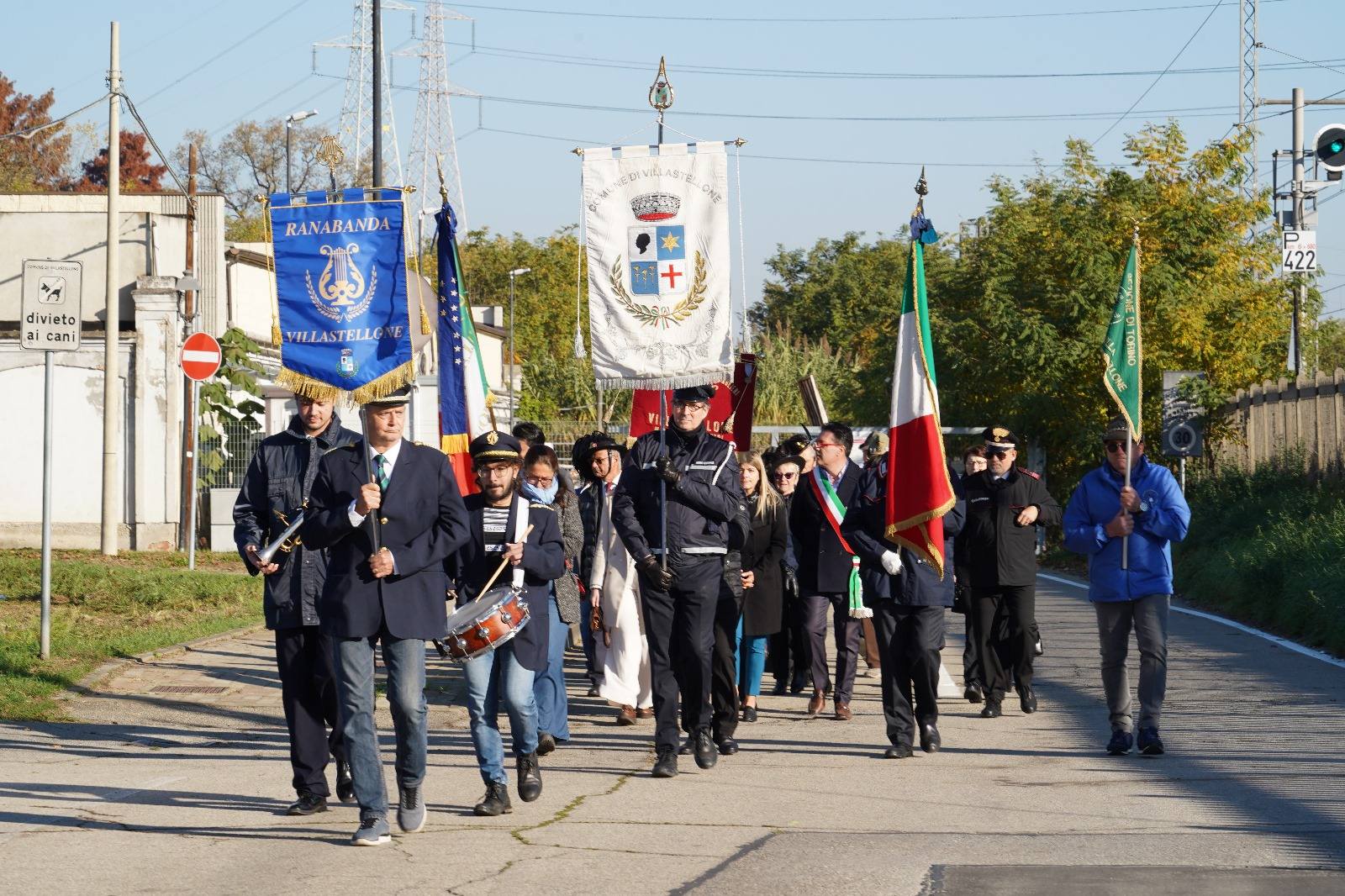 VILLASTELLONE – I ragazzi delle scuole protagonisti della festa dell’Unità nazionale VILLASTELLONE – I ragazzi delle scuole protagonisti della festa dell’Unità nazionale