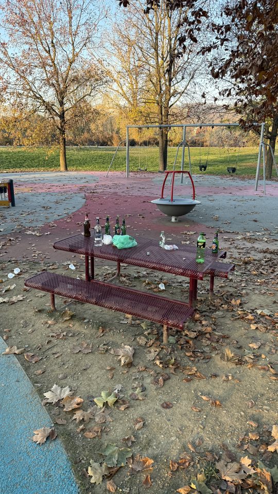 MONCALIERI – Parco del lungo Po preda dei maleducati