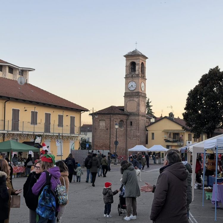 TROFARELLO – Successo di partecipazione per il Villaggio di Babbo Natale