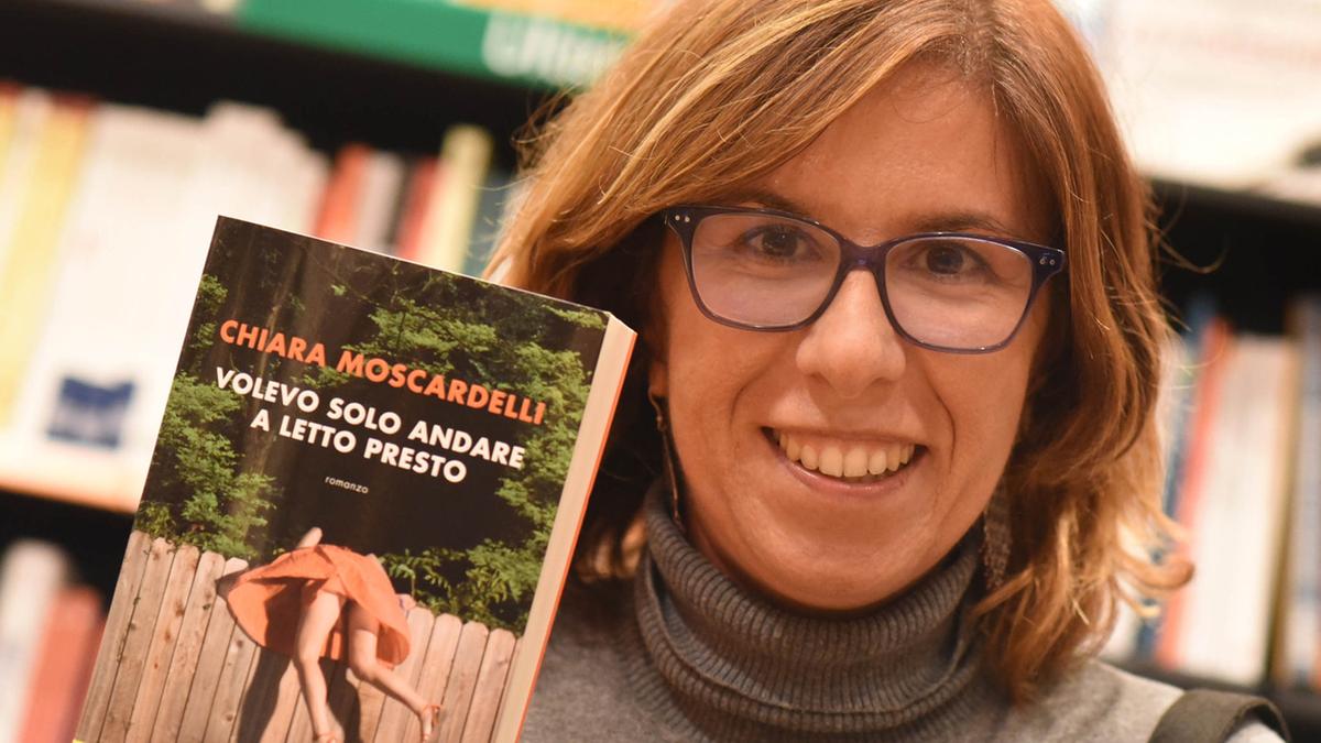 CARMAGNOLA – Delitti, segreti e sorrisi: Chiara Moscardelli protagonista dell’Aperilibro di marzo CARMAGNOLA – Delitti, segreti e sorrisi: Chiara Moscardelli protagonista dell’Aperilibro di marzo