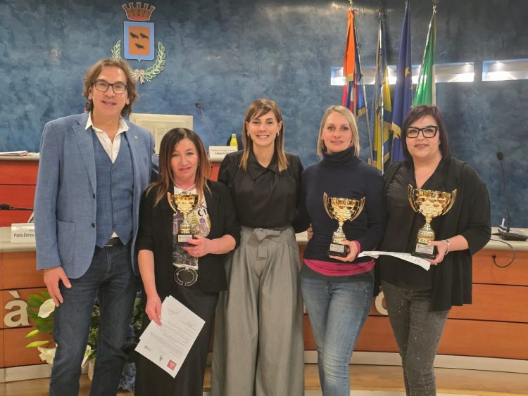 NICHELINO – Premiati i commercianti per il concorso ‘Carnevale in vetrina’