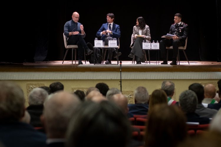 Criminalità organizzata, bullismo e cyberbullismo. Cos’hanno in comune? Convegno a Poirino con il procuratore Bombardieri