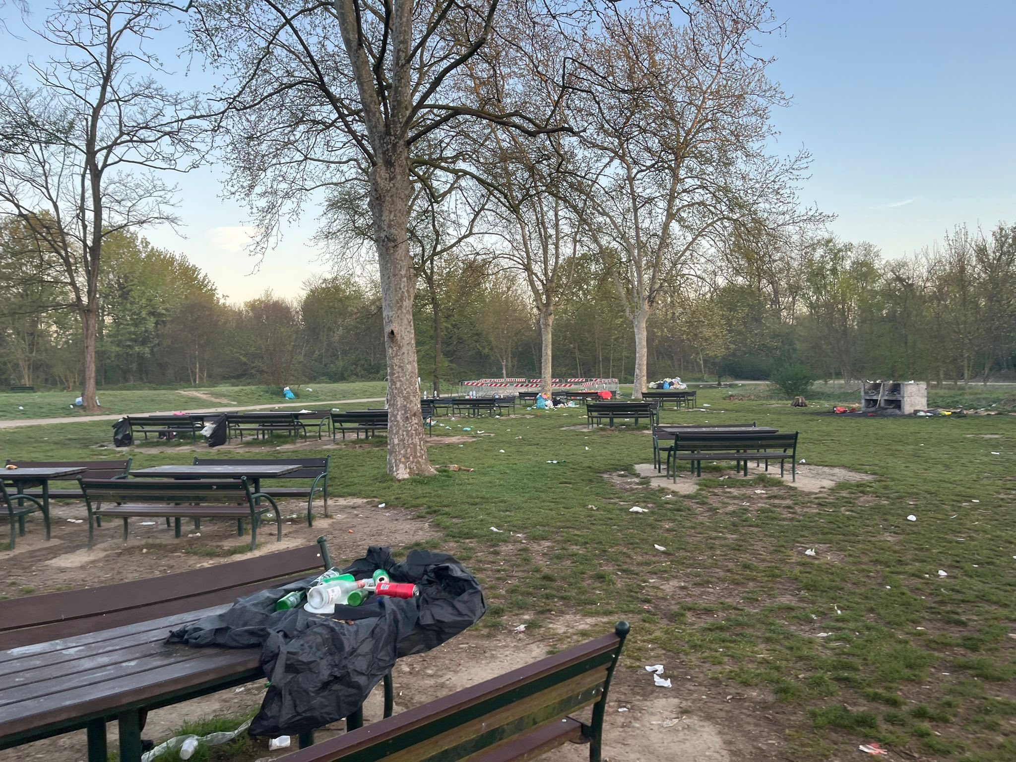 NICHELINO – Pasquetta al parco Boschetto: solito panorama desolante NICHELINO – Pasquetta al parco Boschetto: solito panorama desolante