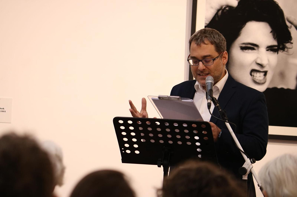 A Carmagnola per l’«Aperilibro» di aprile arriva «La setta dei poeti estinti». Una serata di bellezza e poesia