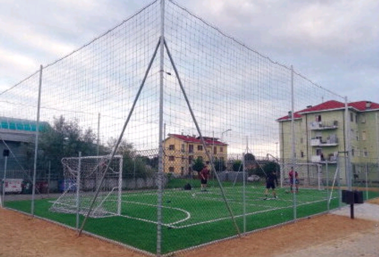 TROFARELLO – Schiamazzi notturni nell’area playground