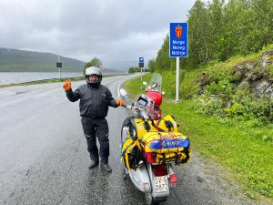 Nordkapp Saracco e gli altri Vespisti sono in Norvegia Nordkapp Saracco e gli altri Vespisti sono in Norvegia