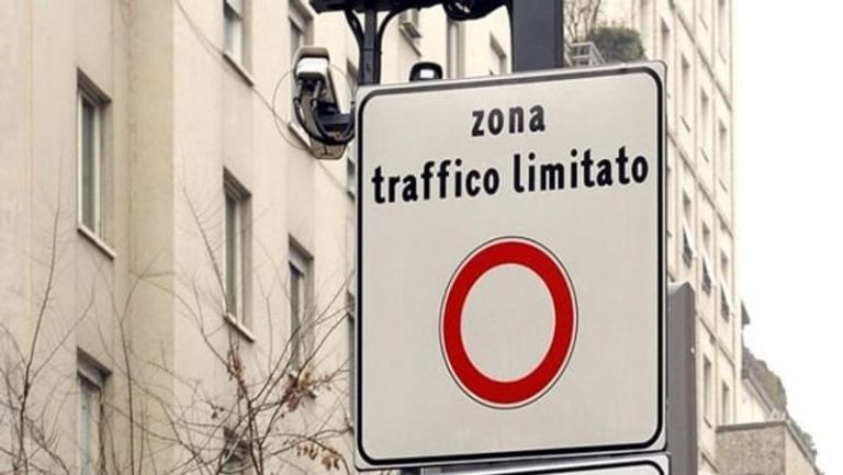 CARMAGNOLA – Ztl a San Michele e Grato: da oggi partono le sanzioni per chi passa senza autorizzazione