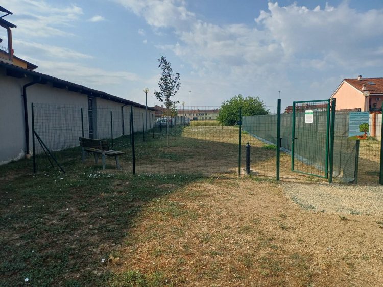 SANTENA – Nuova area cani in città