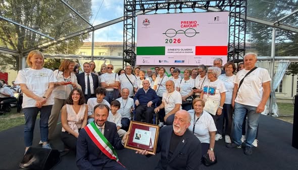 SANTENA – La premiazione a Ernesto Olivero