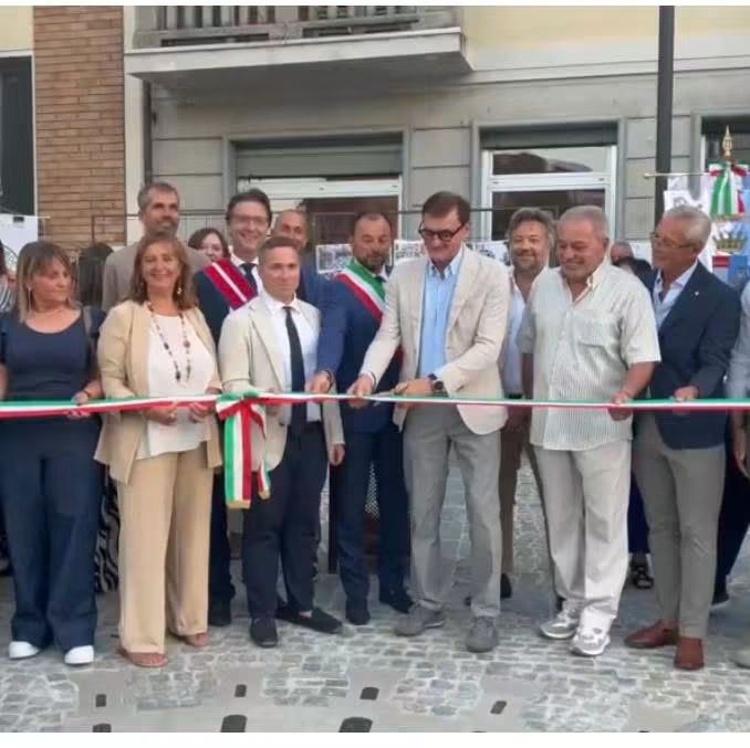 SANTENA – Inaugurata la nuova piazza Martiri