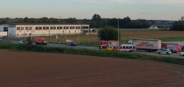 CARMAGNOLA – Brutto incidente in via Poirino