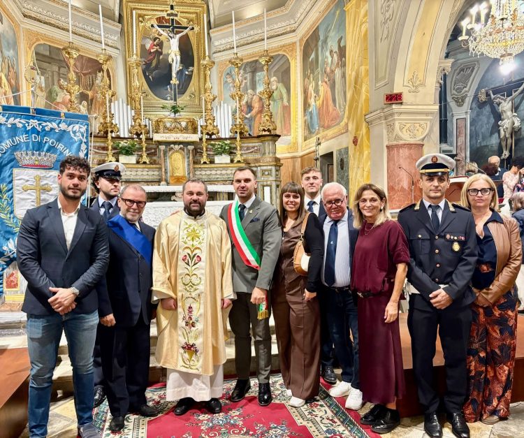 POIRINO – La città accoglie il nuovo parroco don Romeo